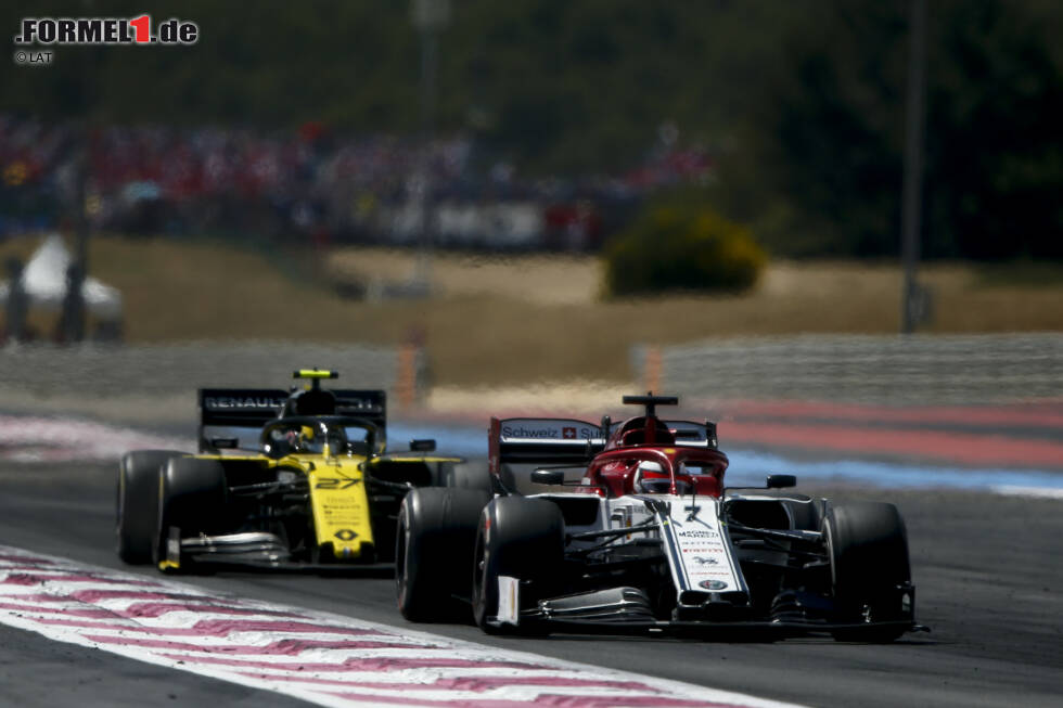 Foto zur News: Nico Hülkenberg (3): Wenn er nicht das ganze Rennen hindurch Räikkönens Alfa-Getriebe vor der Nase gehabt hätte, wäre mehr drin gewesen als P8. Dafür, dass er den schlechteren Motor hatte als Ricciardo, war die Performance anständig. Nur im Windschatten der letzten Runde wäre vielleicht mehr gegangen.