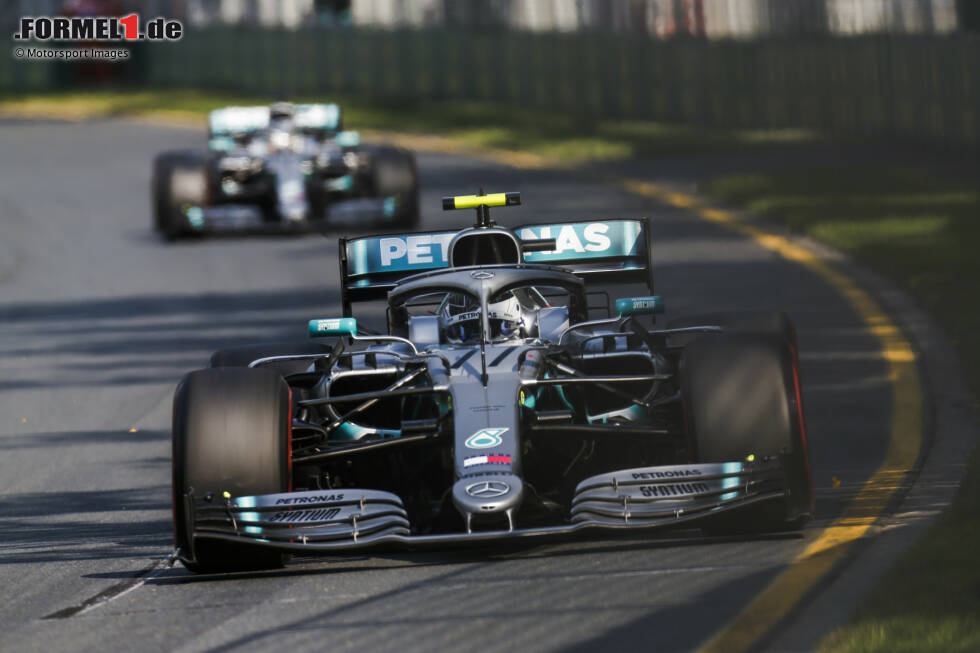 Foto zur News: Valtteri Bottas (1): Was sich Bottas ins Frühstück getan hat, würden wir gern wissen! Starkes Qualifying, nur knapp geschlagen, Start gewonnen, Rennen dominiert. Das war die Leistung eines Champions. Jetzt muss er es nur noch schaffen, diese konstant abzurufen. Dann ist er mittendrin im WM-Kampf.