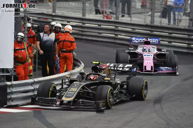 Foto zur News: Kevin Magnussen (3): Schade, dass er seine mega Quali-Leistung nicht nutzen konnte. Erst am Start eine Position an Ricciardo verloren, dann ein Opfer einer ganz schlechten Haas-Boxenstrategie, am Ende dann auch noch leicht daneben im Zweikampf mit Perez. Platz zwölf wird seinem Potenzial nicht gerecht.