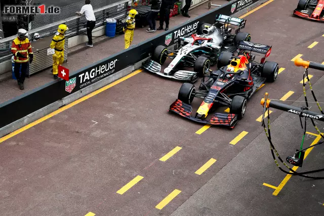 Foto zur News: Valtteri Bottas (2): P4 (auf der Strecke, P3 in der Ergebnisliste) sieht schlecht aus, wenn der Teamkollege gewinnt. Tatsache ist aber, dass Bottas nur in Q3 minimal schlechter war als Hamilton. Für den Boxen-Zwischenfall kann er nichts. Danach war er chancenlos. Und bis Q3 hatte er die Nase das ganze Wochenende vor Hamilton.