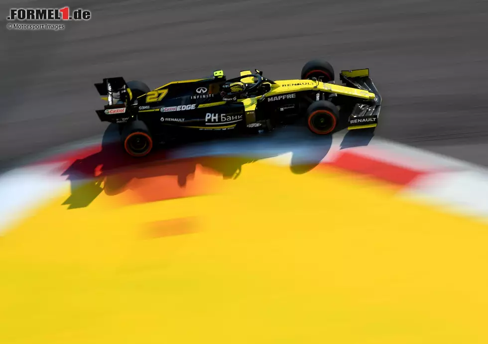 Foto zur News: Nico Hülkenberg (2): Eigentlich schade, dass dabei nicht mehr rausgekommen ist als Platz zehn. Ricciardo hatte er souverän im Griff. Das war schon länger nicht mehr so. Letztendlich fehlte Renault aber die gleiche Durchschlagskraft wie in Monza.