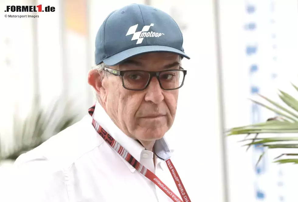 Foto zur News: Carmelo Ezpeleta (Dorna-Chef): &quot;Mit Niki habe ich einen Freund verloren. Jemanden, mit dem ich eine sehr besondere Freundschaft pflegte. Er war außerdem ein großer Fan unseres Sports und jemand, dessen Anwesenheit in unserem Paddock eine Ehre war. Mein tiefes Mitgefühl seiner Familie und Kindern. Niki wird von allen unglaublich vermisst.&quot;