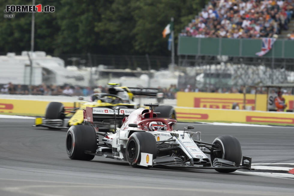 Foto zur News: Kimi Räikkönen (3): Der &quot;Iceman&quot; liefert mit all seiner Erfahrung und seiner Cleverness meistens genau das ab, was sein Auto kann. Das war in Silverstone Platz acht.