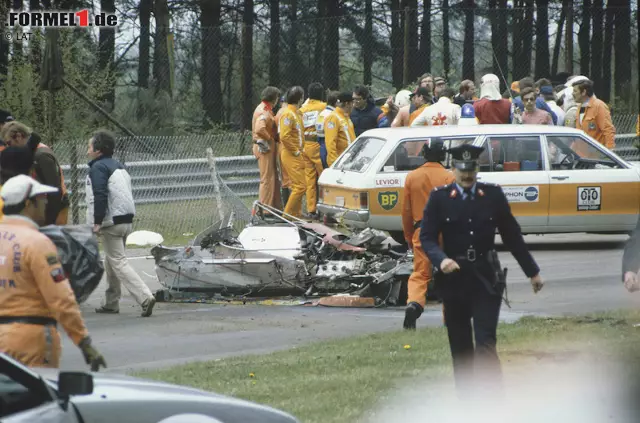 Foto zur News: Tragisch: Villeneuve erklärt anschließend, er werde nie wieder mit Pironi sprechen. So kommt es tatsächlich, denn zwei Wochen später verunglückt der Kanadier in Belgien tödlich. Auch Pironis Karriere endet nach einem schweren Unfall später im Jahr.