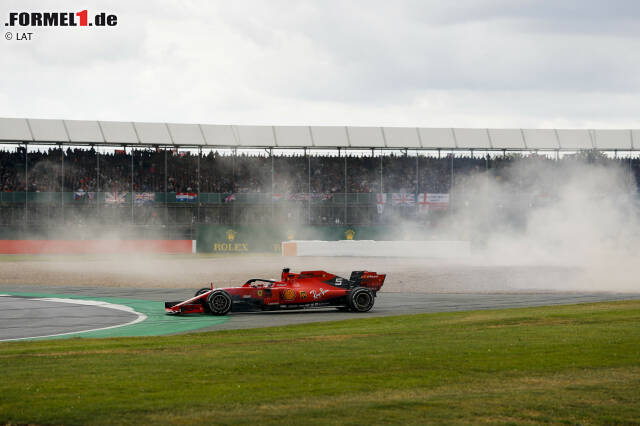 Foto zur News: Vettel und Verstappen können das Rennen in der Folge wieder aufnehmen.