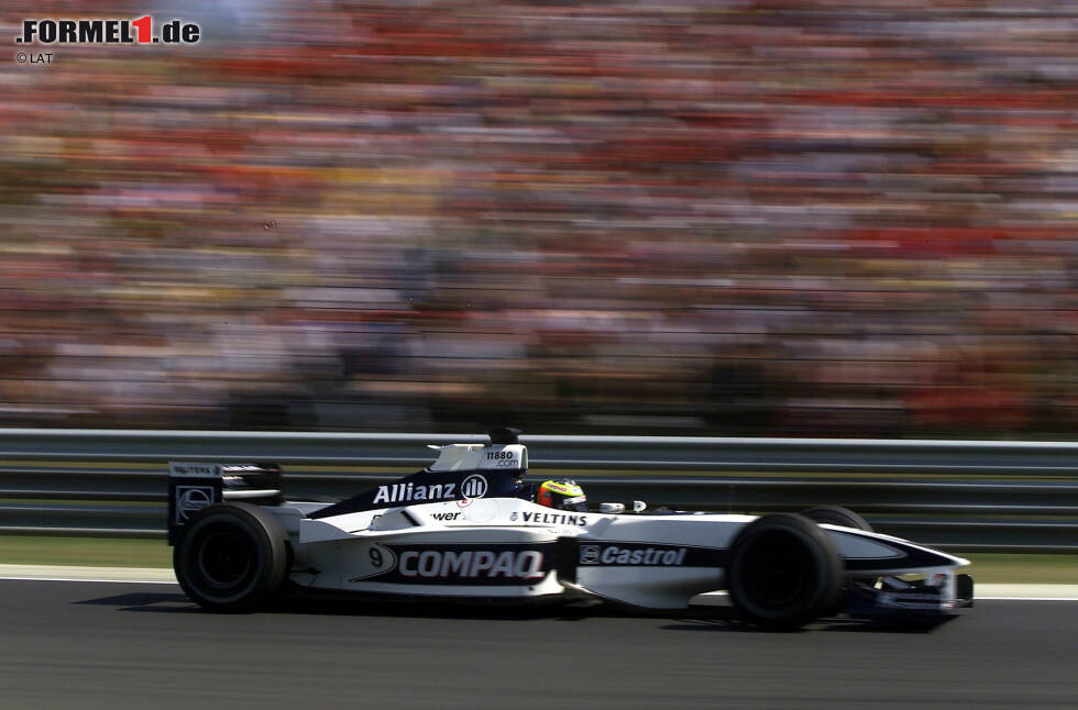 Foto zur News: 2000 steigt BMW ein, und der FW22 fährt gleich beim ersten Rennen aufs Podium.