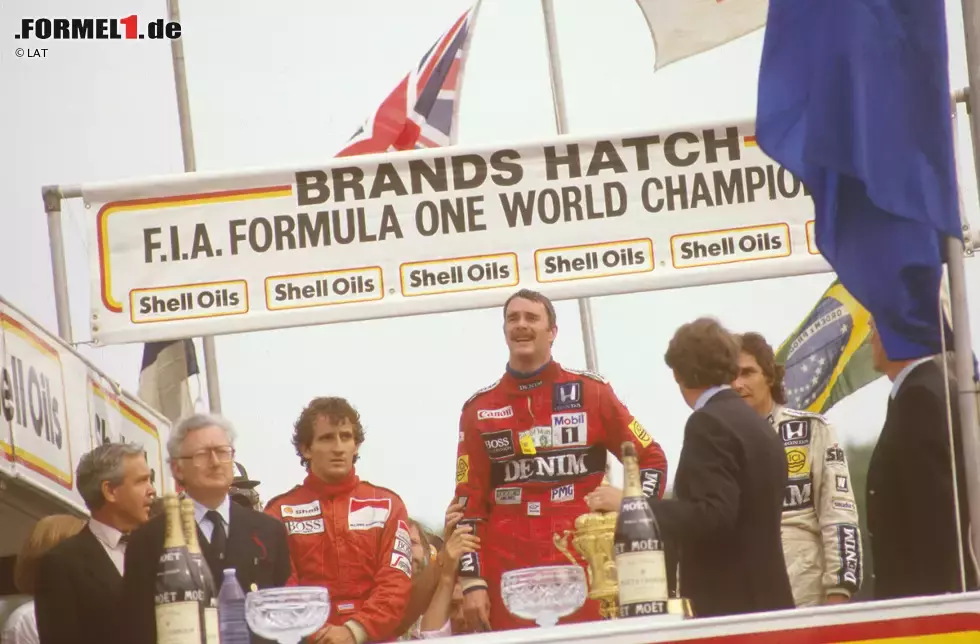 Foto zur News: 1986: Nigel Mansell (Williams) statt Alain Prost (McLaren) - Der Brite hätte seinen ersten Titel bereits lange vor 1992 gewonnen - wenn die Saison kürzer gewesen wäre. 1986 hätte er vor dem Finale in Hockenheim vier Punkte Vorsprung auf Prost gehabt. P3 hätte dort den Titel bedeutet, weil Prost kurz vor Schluss ohne Sprit ausrollt.