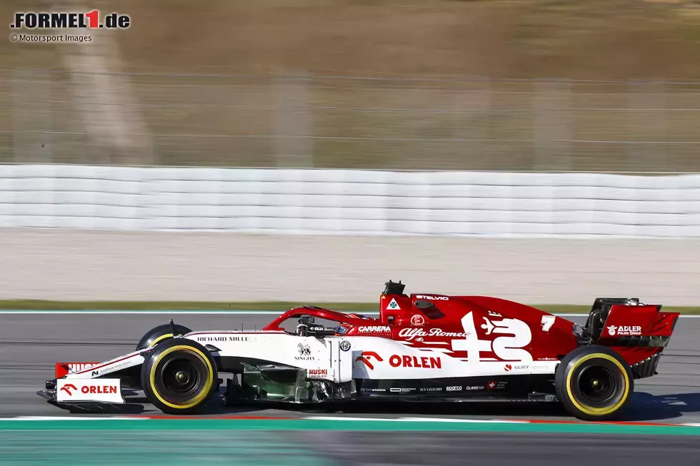 Foto zur News: Hier zum Vergleich die größere Motorenabdeckung, die man beim Test in der restlichen Zeit verwendet hat.