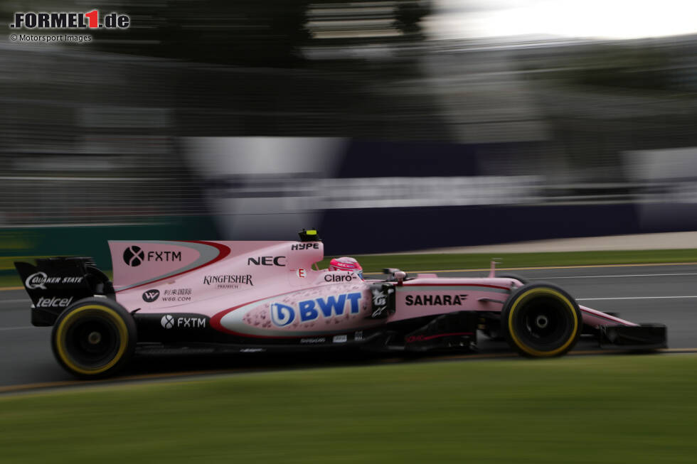 Foto zur News: Ocon gelingt ein guter Einstieg: Gleich bei seinem ersten Rennen für Force India punktet er als Zehnter, sieht in 20 Grands Prix überhaupt nur zwei Mal nicht die Zielflagge in den Top 10!