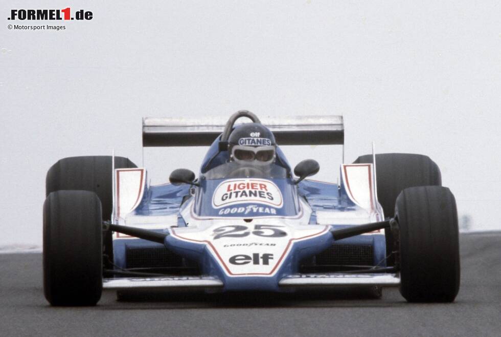 Foto zur News: Flop: Jacky Ickx. Eigentlich hat er 1979 schon abgeschlossen mit der Formel 1, kommt aber bei Ligier als Ersatz von Patrick Depailler noch einmal zurück - und enttäuscht: nur drei Punkte in acht Rennen. Jacques Laffite im Schwesterauto fährt dreimal aufs Podium. Ickx hört endgültig auf in der Formel 1.