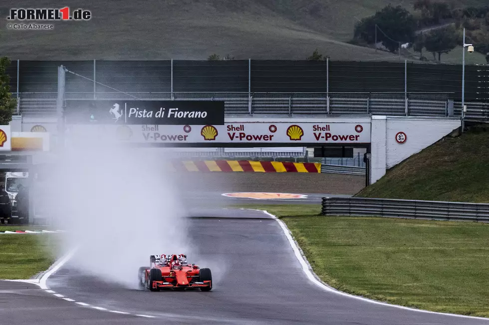 Foto zur News: Der Ferrari-Dreisitzer in Fiorano