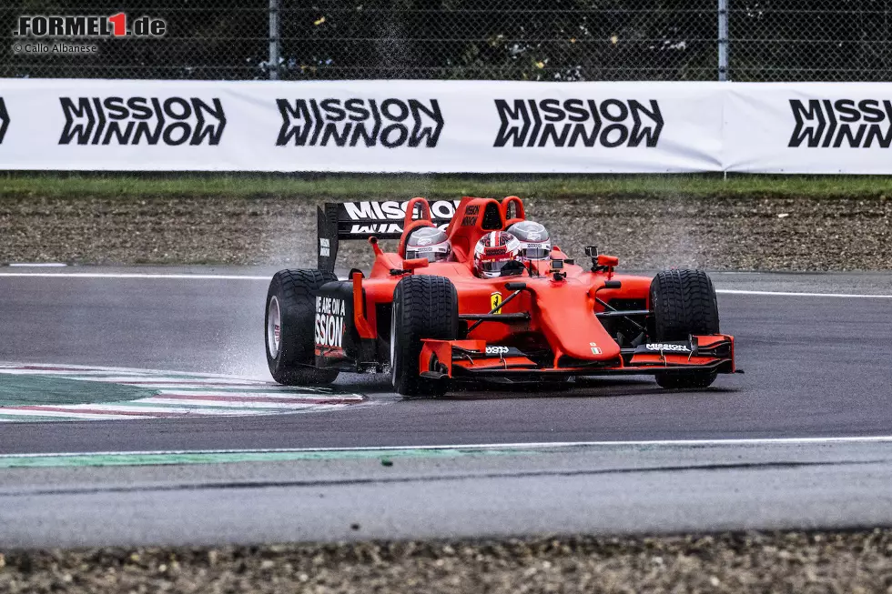 Foto zur News: Der Ferrari-Dreisitzer in Fiorano