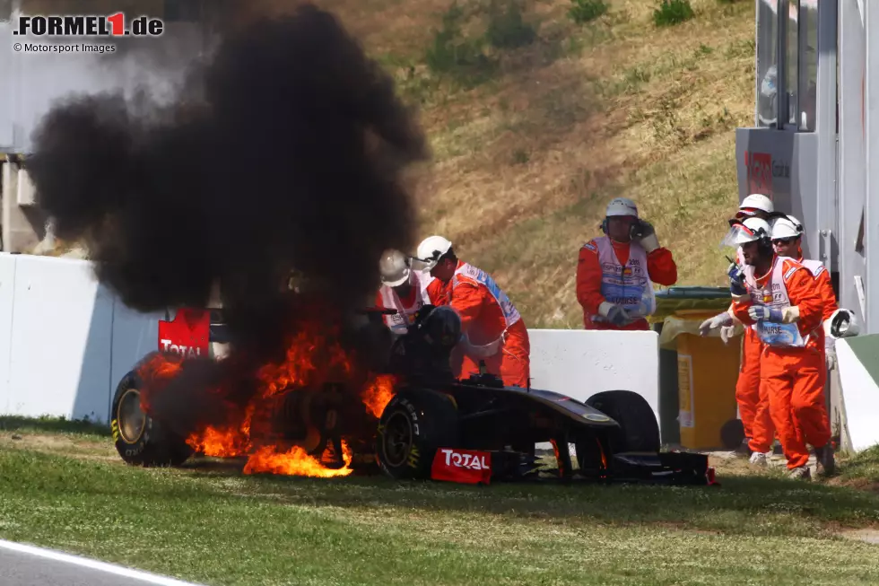 Foto zur News: Barcelona 2011: Die Szene am Hungaroring muss Nick Heidfeld wie ein Deja-vu vorgekommen sein, denn Ähnliches hat er zuvor schon in Spanien erlebt!