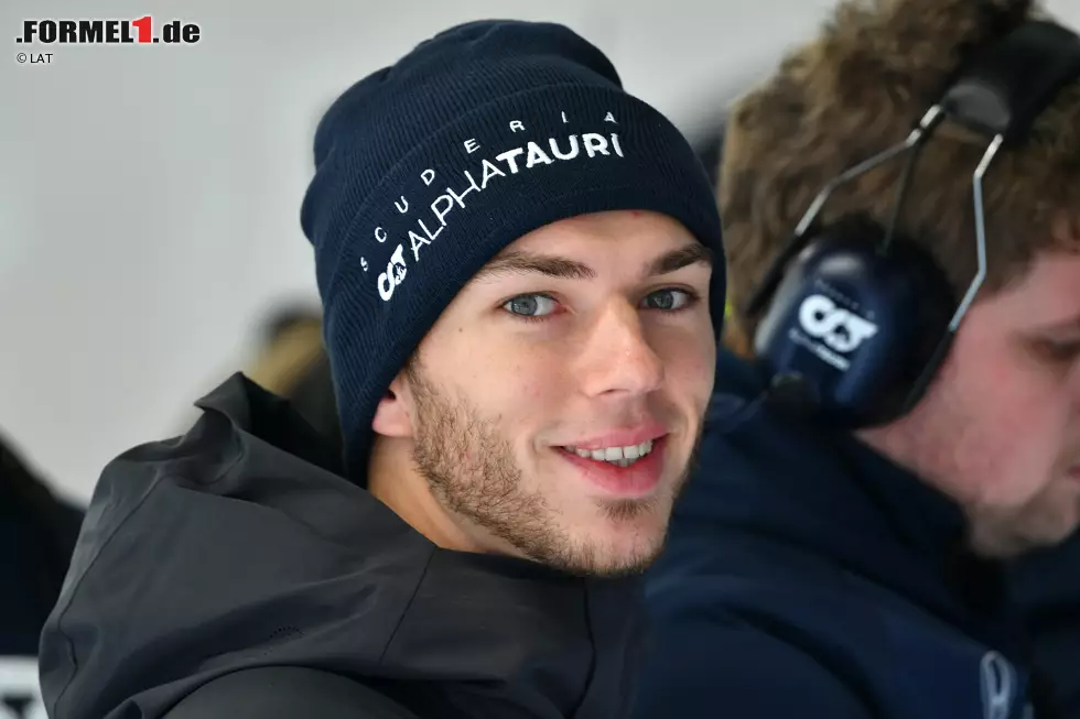 Foto zur News: #11: Pierre Gasly (AlphaTauri) - 960.000 Follower. Mit Gasly auf P11 steht fest: AlphaTauri ist das einzige Team ohne einen Fahrer in den Top 10 unserer Auflistung. Und nach dem Ex-Red-Bull-Fahrer kommt ein durchaus großer Sprung ...