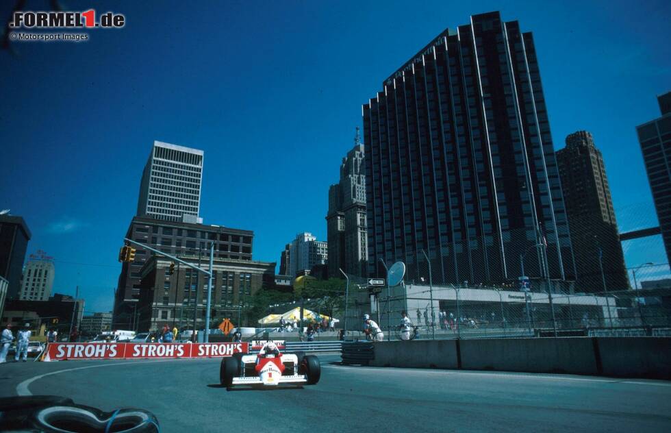 Foto zur News: ... wenige Jahre danach ist auch Detroit ein Teil des Formel-1-Kalenders, wiederum mit einem eigenen Stadt-Grand-Prix. 2022 darf sich die Königsklasse dann auf den ersten Miami-GP freuen, 2023 auf den Großen Preis von Las Vegas. So verhält es sich in der modernen Formel 1 übrigens auch mit ...