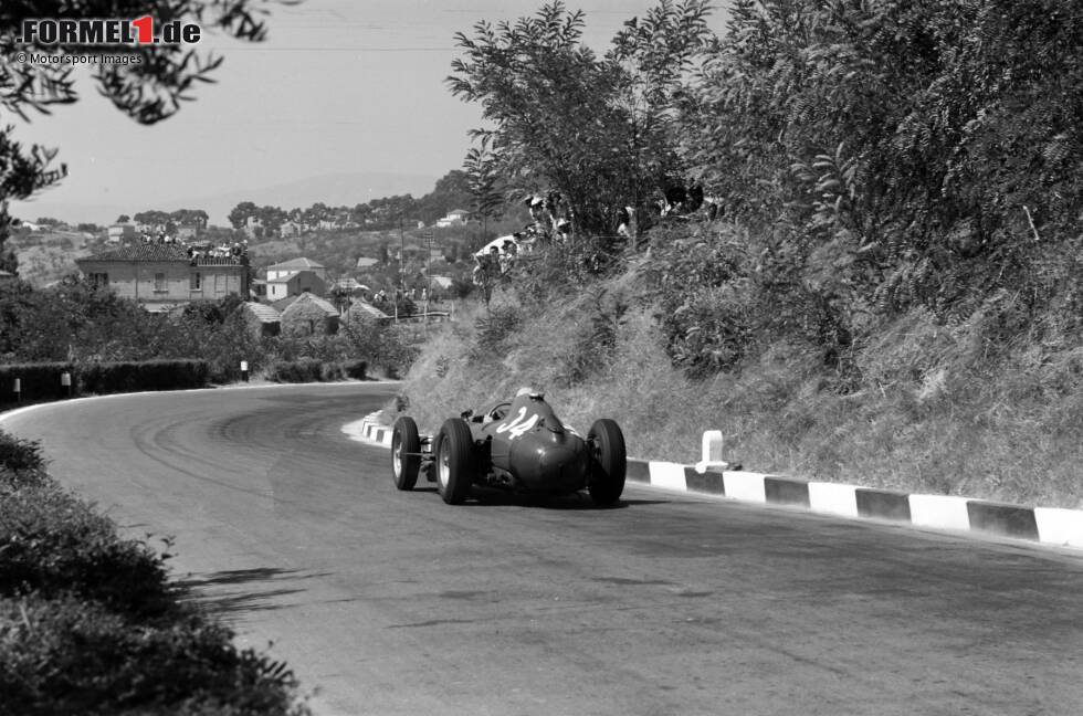 Foto zur News: ... hat seine Vorläufer, zum Beispiel 1957 beim einzigen Formel-1-Lauf rund um Pescara, der - nach der Region, nicht nach der Stadt - als Pescara-Grand-Prix (und als längste Strecke überhaupt) in die Geschichte eingeht.