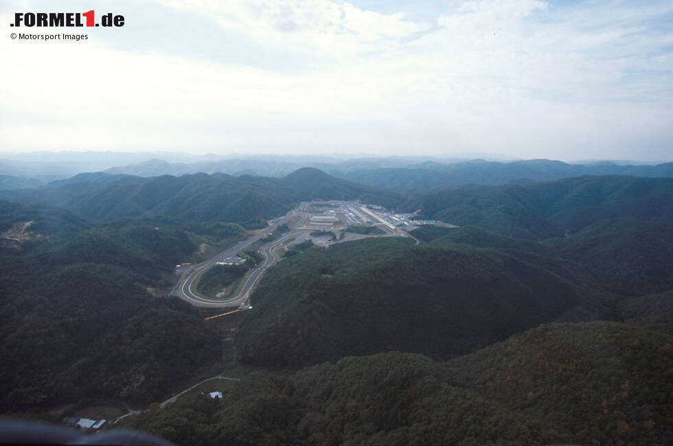 Foto zur News: Rennen nach Regionen zu benennen, das ist nicht neu: 1994 und 1995 verzeichnet Japan aufgrund der Honda-Erfolge einen Formel-1-Boom und bekommt ein zweites Rennen, den Pazifik-Grand-Prix in Okayama (damals: TI Circuit Aida). Doch auch dieser Ansatz ...