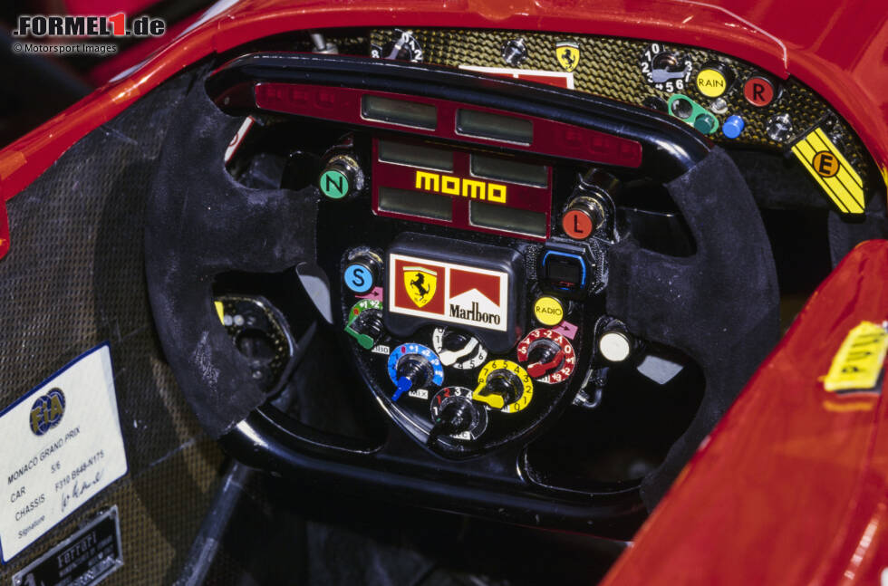 Foto zur News: Wie rasant die Entwicklung jetzt voranschreitet, das zeigt der Blick in das Cockpit des Ferrari F310B von 1997: Innerhalb weniger Monate sind viele weitere Schalter und Knöpfe dazugekommen!