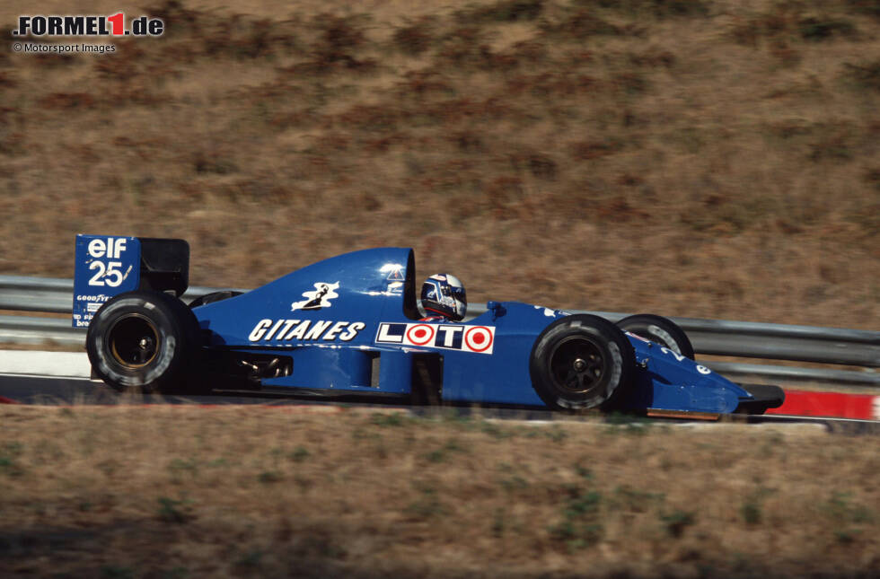 Foto zur News: #25: Nicola Larini (Ligier): Zweimal hätte er als Siebter fast gepunktet, mehr aber auch nicht. Bei nur drei Ausfällen in 16 Rennen kam nichts Zählbares rum für den Italiener.