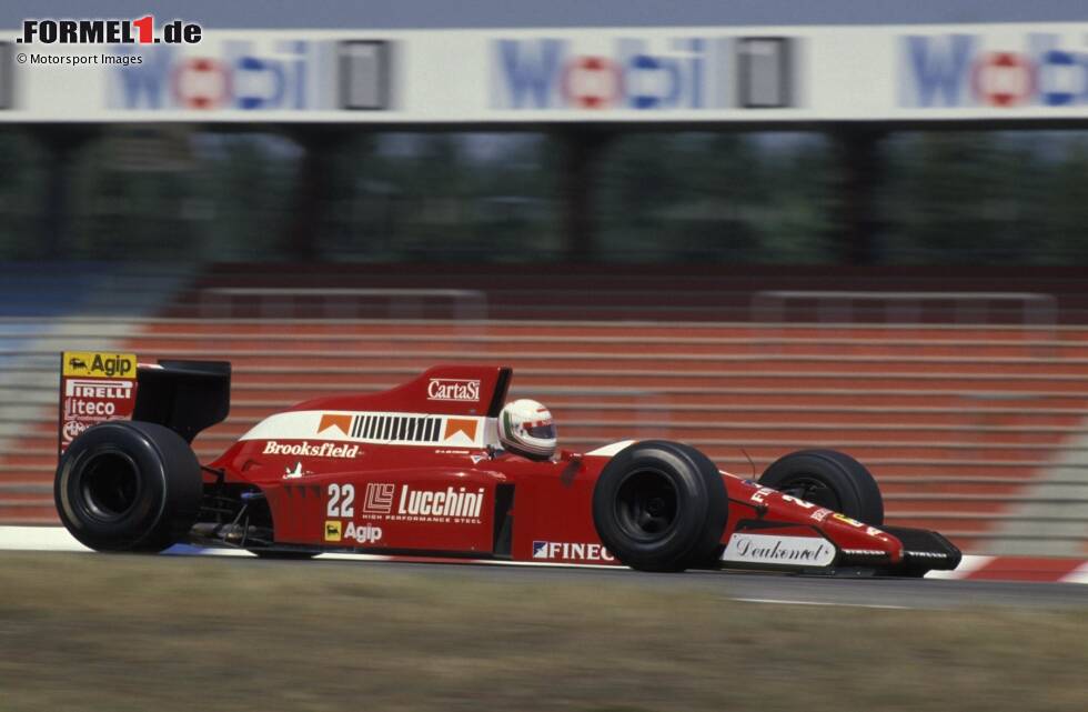 Foto zur News: #22: Andrea de Cesaris (Scuderia Italia): Zwölf Ausfälle, eine Disqualifikation, eine Nicht-Qualifikation. Der Italiener erlebte eine Saison zum Vergessen und blieb ohne Punkte.