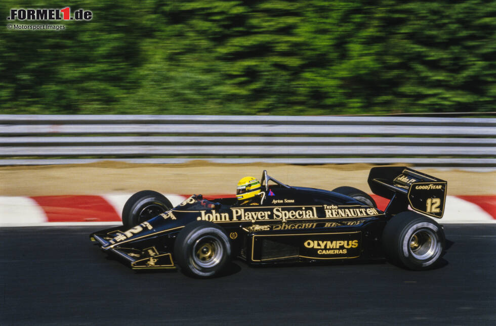 Foto zur News: ... von Ayrton Senna im Lotus 97T bestimmt und gewonnen wird. Für Senna ist es der zweite Formel-1-Sieg. Er feiert ihn ausgiebig: mit einer für Spa unüblichen kompletten Ehrenrunde!