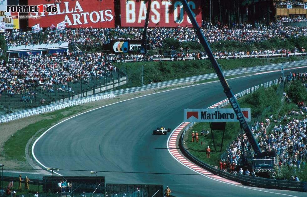 Foto zur News: Erst drei Monate später, im September 1985, kehrt die Formel 1 nach Spa-Francorchamps zurück - und beginnt ihr Rennwochenende dann ganz von vorne.