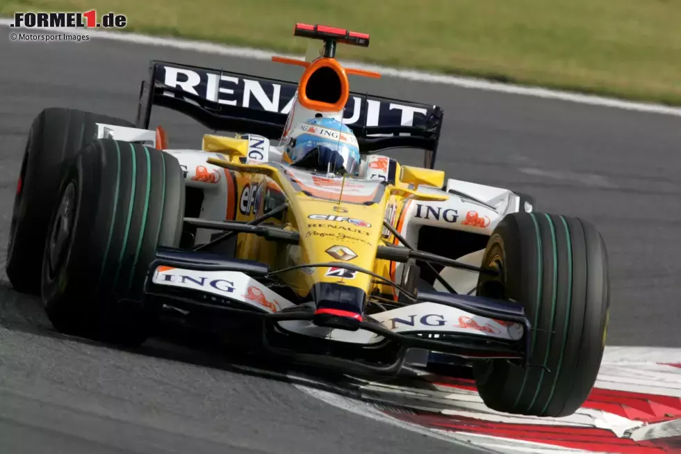 Foto zur News: 2008: Fernando Alonso steuert den R28 zum bislang letzten Sieg eines Renault-Werksteams in der Formel 1. Schauplatz dafür ist der Fuji Speedway in Japan.