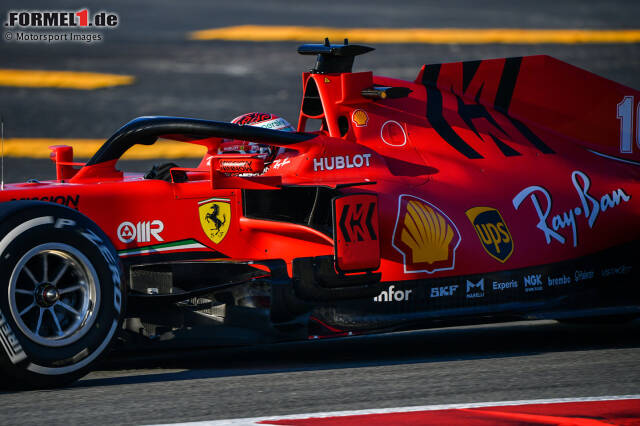 Foto zur News: Auf diesem Bild des Ferrari SF1000 sind die seitlichen Windabweiser gut zu erkennen. Besonderes Augenmerk hat das Team dieses Jahr auf die beiden waagrecht gehaltenen "Bumerang"-Luftleitelemente gelegt. Sie glätten den Luftstrom vor den Seitenkästen.