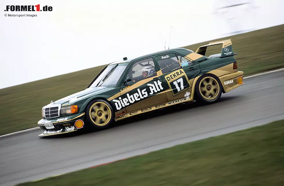 Foto zur News: AMG-Mercedes 190 E (1992): Roland Asch fuhr in der DTM-Saison 1992 im Zakspeed-Team diesen schicken grün-goldenen Benz. Auf dem Norisring startete Asch von der Pole-Position. Gewinnen konnte er auf dem Nürburgring und in Hockenheim. Die Meisterschaft, die von Markenkollege Klaus Ludwig gewonnen wurde, beendete Asch als Sechster.