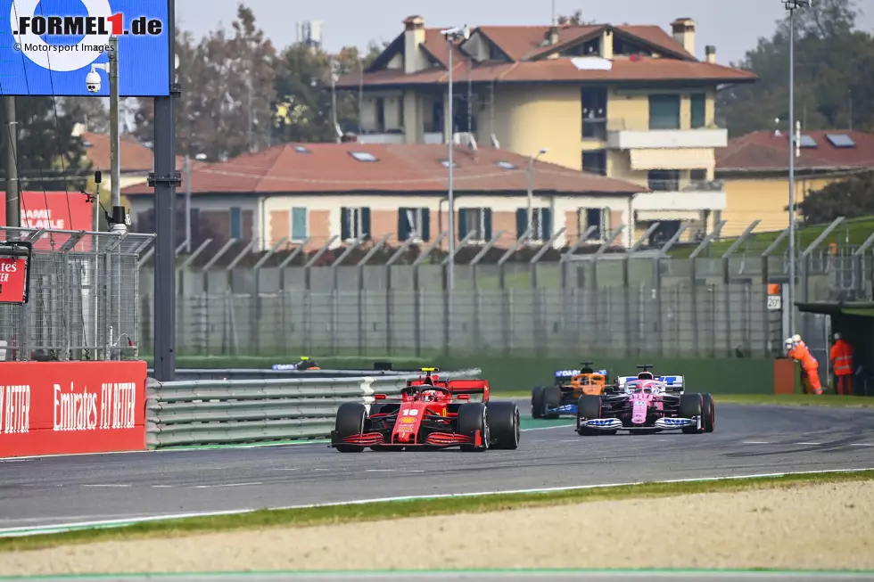 Foto zur News: Charles Leclerc (2): Man hat sich mittlerweile so daran gewöhnt, dass er Sebastian Vettel klar im Griff hat, dass man schnell vergessen kann, dass P5 im Rennen im diesjährigen Ferrari eigentlich mehr ist, als das Auto wohl zulässt. Für die 1 hat uns dieses Mal allerdings das &quot;gewisse Extra&quot; gefehlt.