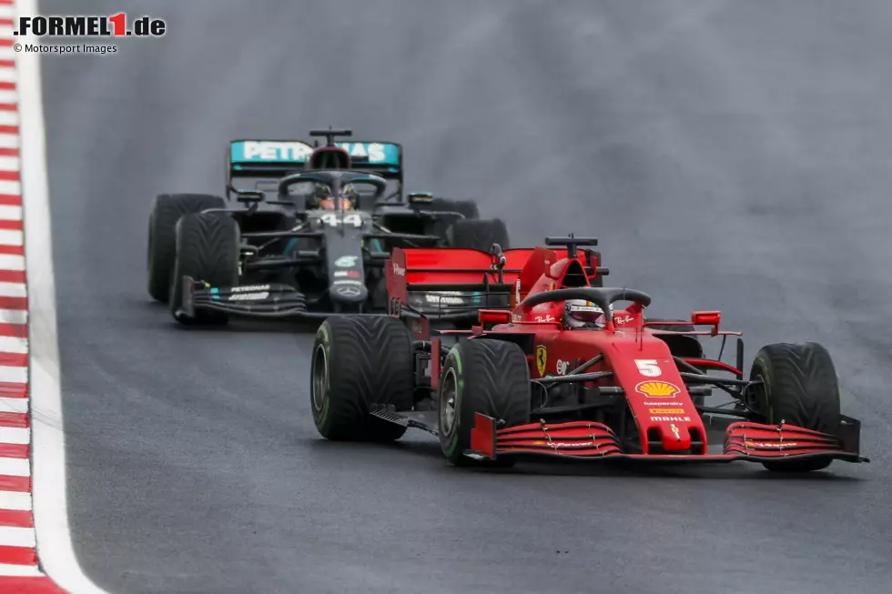 Foto zur News: Sebastian Vettel (1): Vor allem zu Beginn des Rennens hatte man das Gefühl, dass das endlich wieder der &quot;alte&quot; Vettel war. Überragender Start, dazu Hamilton lange hinter sich gehalten. Mitte des Rennens eine kleine Schwächephase, am Ende aber völlig verdient auf dem Podium und im Gegensatz zum Teamkollegen keinen Fehler gemacht.