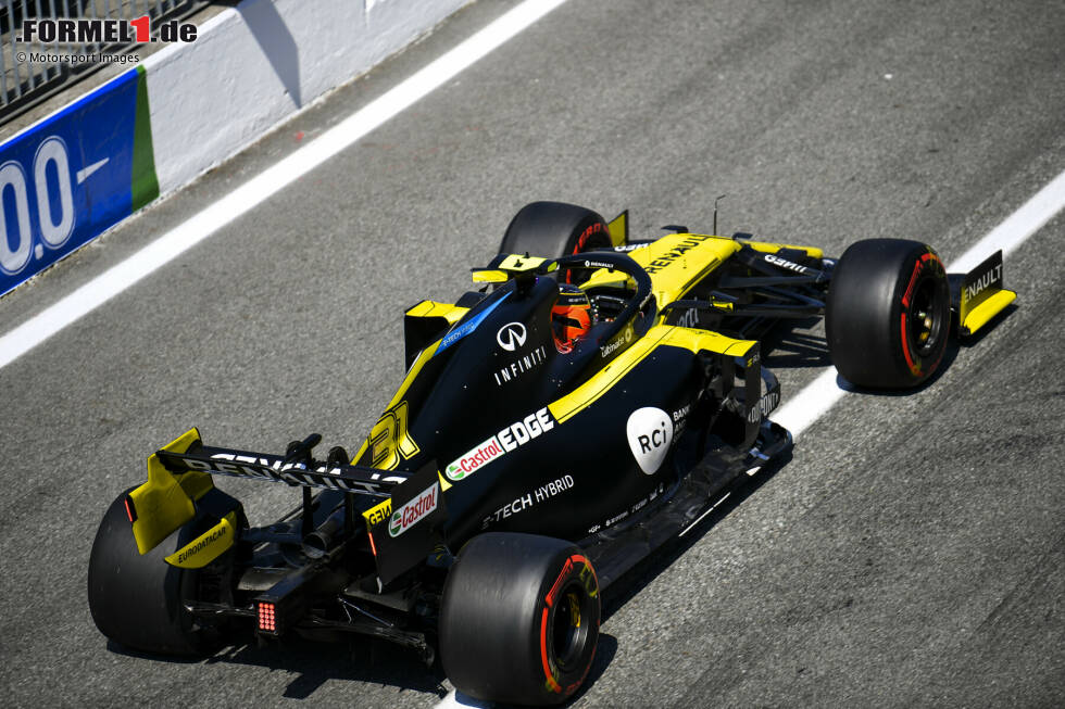 Foto zur News: Esteban Ocon (3): Auch der Franzose kratzt an der Grenze zur 4. Die Renault-Hoffnungen waren groß in Monza, da ist P8 am Ende schon enttäuschend. Hatte beim Safety-Car zwar kein Glück, doch nachdem er bereits nur von P12 ins Rennen gegangen war, wäre es sowieso kein Topergebnis geworden. Schadensbegrenzung.