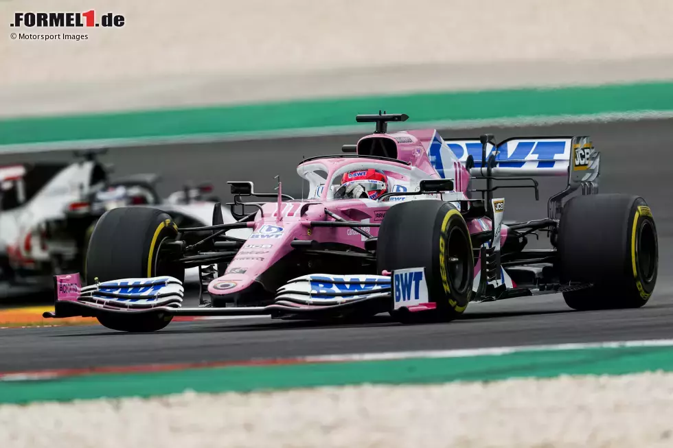 Foto zur News: Sergio Perez (2): Offiziell zum Fahrer des Tages gewählt, bei uns verpasst er allerdings die Bestnote. Zum einen geben ihm Teile der Redaktion eine Mitschuld am Verstappen-Crash, zum anderen hat er gegen Rennende - wohl wegen der Reifen - stark abgebaut. Für die tolle Aufholjagd gibt es trotzdem eine 2.