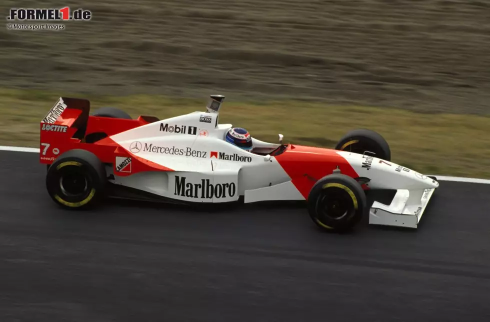 Foto zur News: ... McLaren, das im rot-weißen Marlboro-Look vor allem in den 1980er- und frühen 1990er-Jahren zur Formel-1-Großmacht avanciert, aber ...