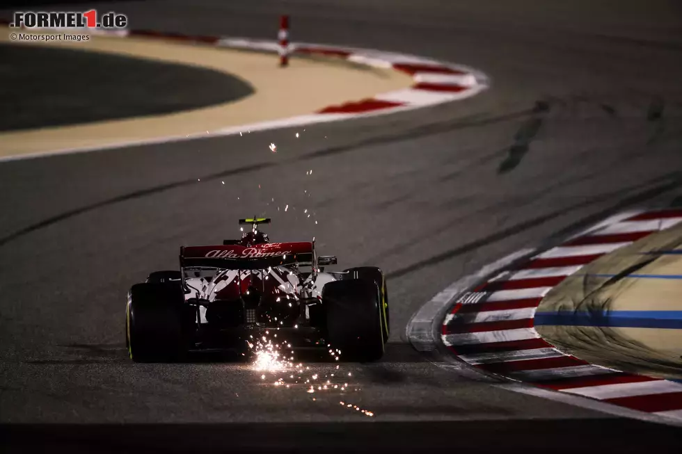 Foto zur News: Anders als andere Teams verwarf Alfa Romeo den Löffel-Flügel, den Antonio Giovinazzi im Freien Training ausprobierte.