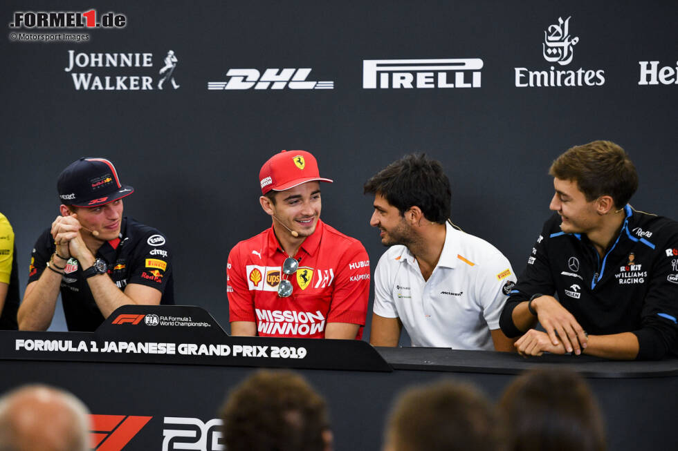 Foto zur News: Am 14. Mai 2020 wird bekannt: Carlos Sainz wechselt 2021 zu Ferrari. Die Gerüchte haben sich zuvor verdichtet, nachdem Sebastian Vettel seinen Abschied verkündet hat. Der Spanier wagt damit den nächsten Karriereschritt. Er hat für zwei Jahre an der Seite von Charles Leclerc unterschrieben.