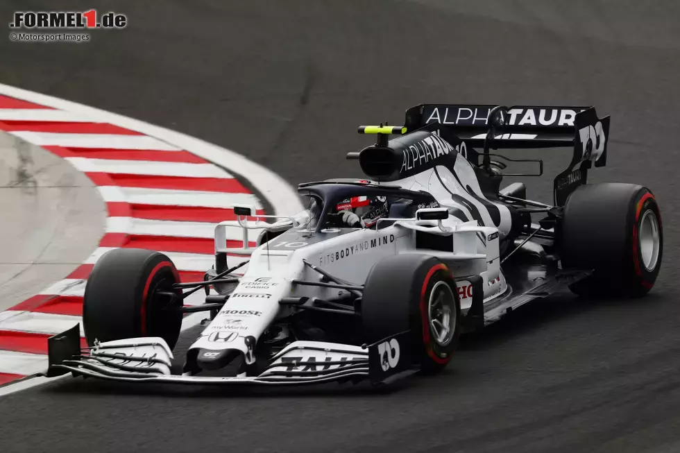 Foto zur News: Pierre Gasly (2): Mit viel gutem Willen haben wir hier die 2- gezogen, weil sein Qualifying wirklich stark war. Trotz Problem am Antrieb in Q3 geschafft, während für Kwjat bereits in Q1 Feierabend war. Auch im Rennen von Anfang an mit Problemen zu kämpfen gehabt und früh ausgefallen, deswegen nicht seriös zu bewerten.