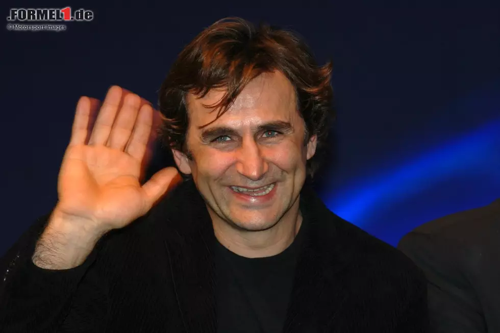 Foto zur News: 3. Alessandro Zanardi: Der Italiener gilt vor seinem Formel-1-Aufstieg als kommender Weltmeister, kann die Erwartungen mit Jordan, Minardi und Lotus aber nicht erfüllen. In der CART-Serie wird Zanardi anschließend aber zum Star und gewinnt 1997 und 1998 zwei Meisterschaften in Folge und mit &quot;The Pass&quot; die Herzen der Fans.