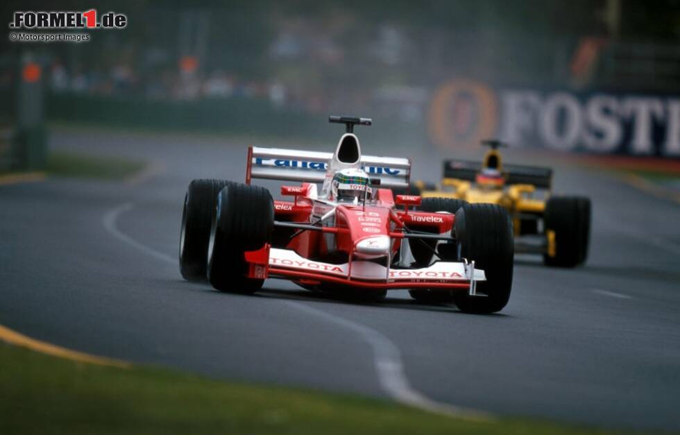 Foto zur News: #1 Alan McNish - 0 Runden (Australien 2002): Auch den Schotten erwischt es gleich in der ersten Kurve. Er gibt an diesem Wochenende sein Debüt für das neue Toyota-Team, die mit ehrgeizigen Zielen angetreten sind, am Ende der Saison aber mit nur einem Punkt sogar das Duell gegen Minardi verlieren.