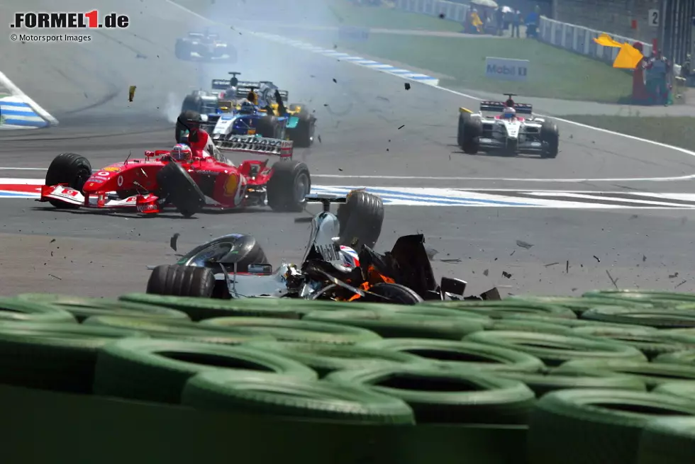 Foto zur News: #2 Rubens Barrichello (14 Ausfälle in 322 Rennen): Der Brasilianer mag zwar seinen Rekord der meisten Grands Prix verloren haben, dafür hält er noch den Rekord der meisten Ausfälle in Runde 1 - zusammen mit einem Ex-Kollegen. Stolze 14 Mal ist sein Rennen bereits kurz nach dem Start vorbei.