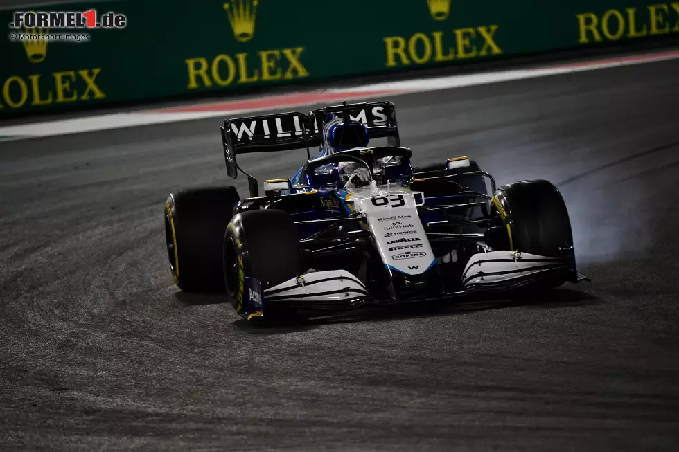 Foto zur News: George Russell (4): Der künftige Mercedes-Fahrer verlässt Williams mit schwacher Leistung. Quali-Niederlage gegen Latifi, das ist bitter. Auch im Rennen ging nicht viel nach vorne. Insgesamt kein Empfehlungsschreiben, aber zumindest am Sonntag besser als der Teamkollege.