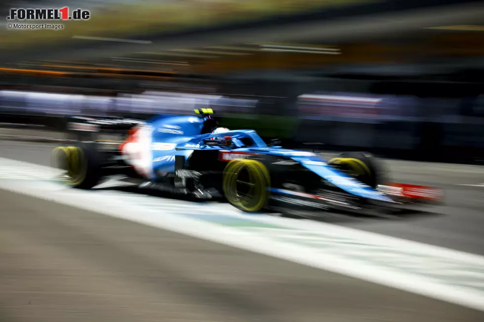 Foto zur News: Esteban Ocon (3): Im Qualifying fehlte weniger als ein Zehntel auf Alonso, im Rennen kam er nur drei Runden weit. Dann streikte die Technik an seinem Alpine. Ergibt in Summe die gleiche Note wie beim Teamkollegen, eine Drei.