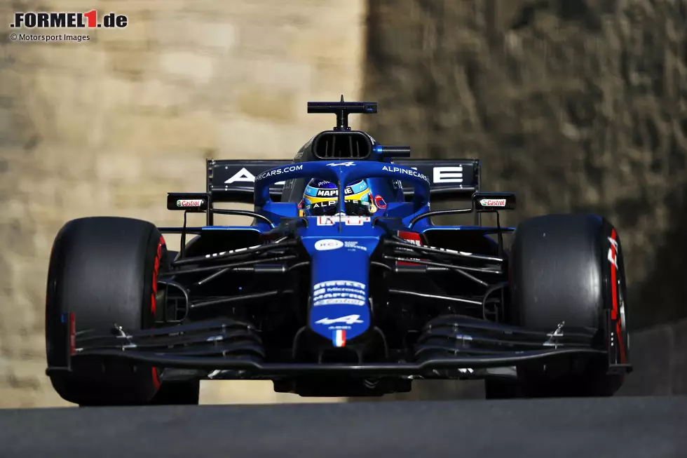 Foto zur News: Fernando Alonso (3): P6 im Ziel ist schmeichelhaft, denn eigentlich ging es für ihn im Rennen nur zurück. Dass er am Ende das Risiko mit Soft einging, war nur dem geschuldet, dass er eh raus war aus den Top 10. Dann aber hat er geglänzt, mit Reifenvorteil. Insgesamt befriedigend.