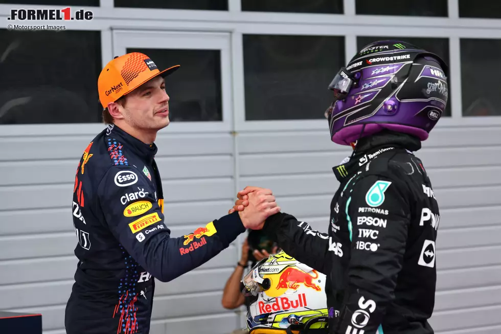 Foto zur News: Max Verstappen (1): Wer sich mit einer solchen Überlegenheit die Poleposition holt und jede einzelne Runde des Rennens anführt, der kann gar nichts falsch gemacht haben. Max Verstappen ist in Weltmeisterform - sowohl in der echten Welt als auch in unserer traditionellen Notenvergabe.