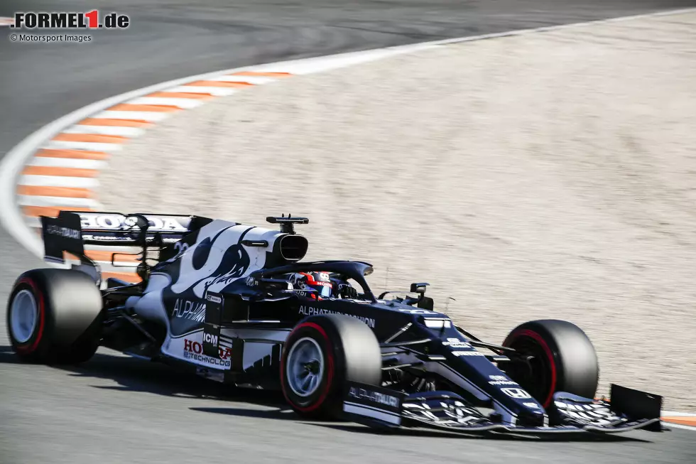 Foto zur News: Yuki Tsunoda (4): Schon im ersten Training hat er sich gedreht, war dann immerzu deutlich langsamer als Gasly und kam nie auf einen grünen Zweig in Zandvoort. Immerhin: kein Q1-Aus, aber auch nicht viel mehr. Da müsste Besseres kommen!