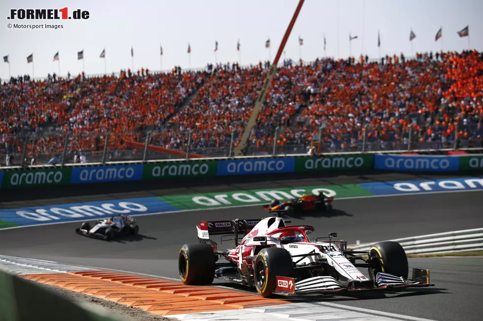 Foto zur News: Robert Kubica (3): Für ein Spontan-Comeback war das richtig gut, finden wir! Hat im Qualifying immerhin beide Haas und im Rennen Haas und Williams hinter sich gelassen. Sehr viel besser hätte das Räikkönen nicht gemacht. Nach der Ausgangslage mit nur 60 Minuten Training vorab aller Ehren wert!