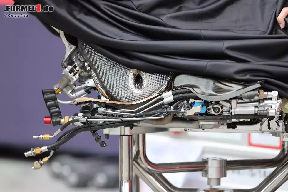 Foto zur News: Red Bull RB16B: Antriebsdetail