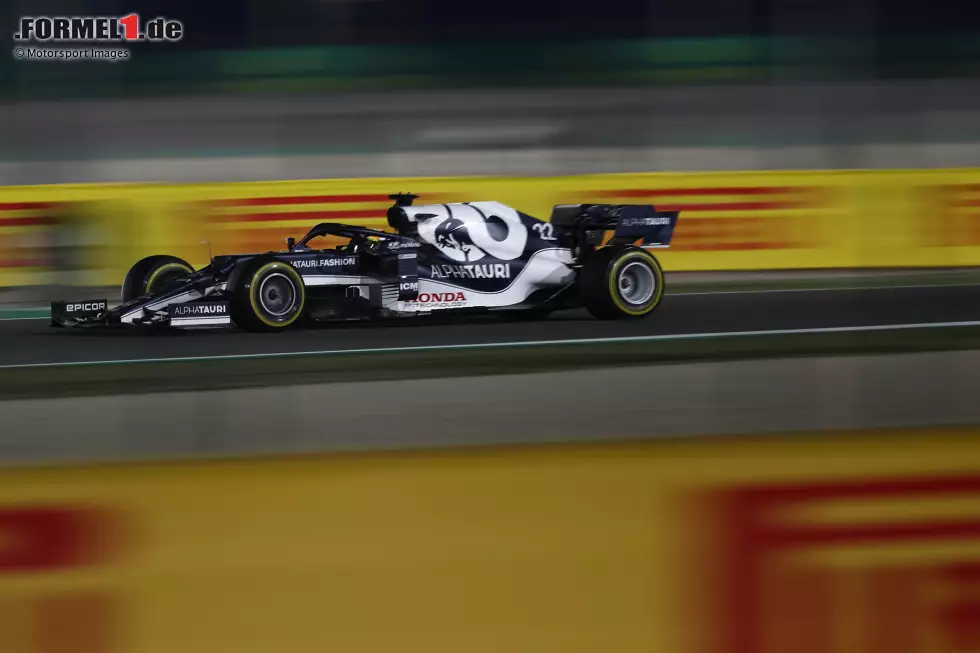 Foto zur News: Yuki Tsunoda (3): Eine deutlich bessere Leistung als zuletzt in Brasilien. In Q3 gekommen und nur gut 0,2 Sekunden langsamer als Gasly. Im Rennen war die Pace dann komplett weg, aber das ging auch dem Teamkollegen so. Viel verkehrt hat er nicht gemacht, aber positiv herausgestochen ist er an diesem Wochenende auch nicht. Solide.