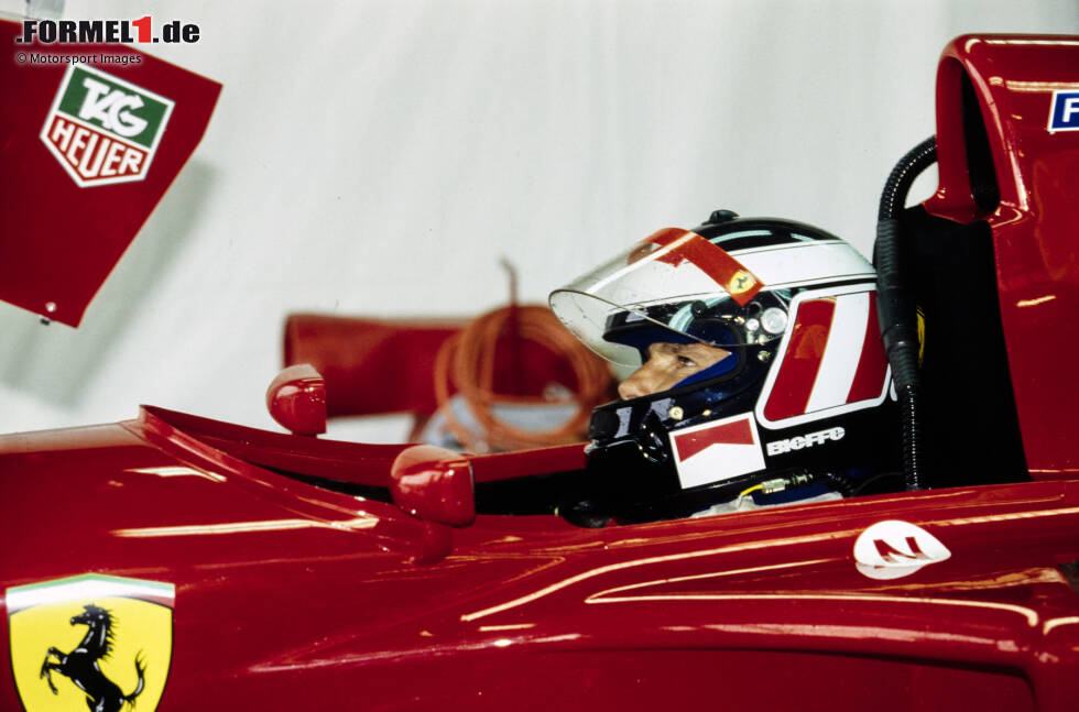 Foto zur News: Silverstone 1995: Gerhard Berger war wütend. Denn: Ein junger Ferrari-Mechaniker hatte beim Boxenstopp den Sicherheitsbolzen verbogen, woraufhin sich ein Rad löste. Jean Todt polterte: &quot;Bei fünf von acht Rennen hatte Gerhard Probleme beim Boxenstopp - fünf Mal zu viel!&quot; Erinnert ein wenig das Haas-Malheur 2018 in Australien.