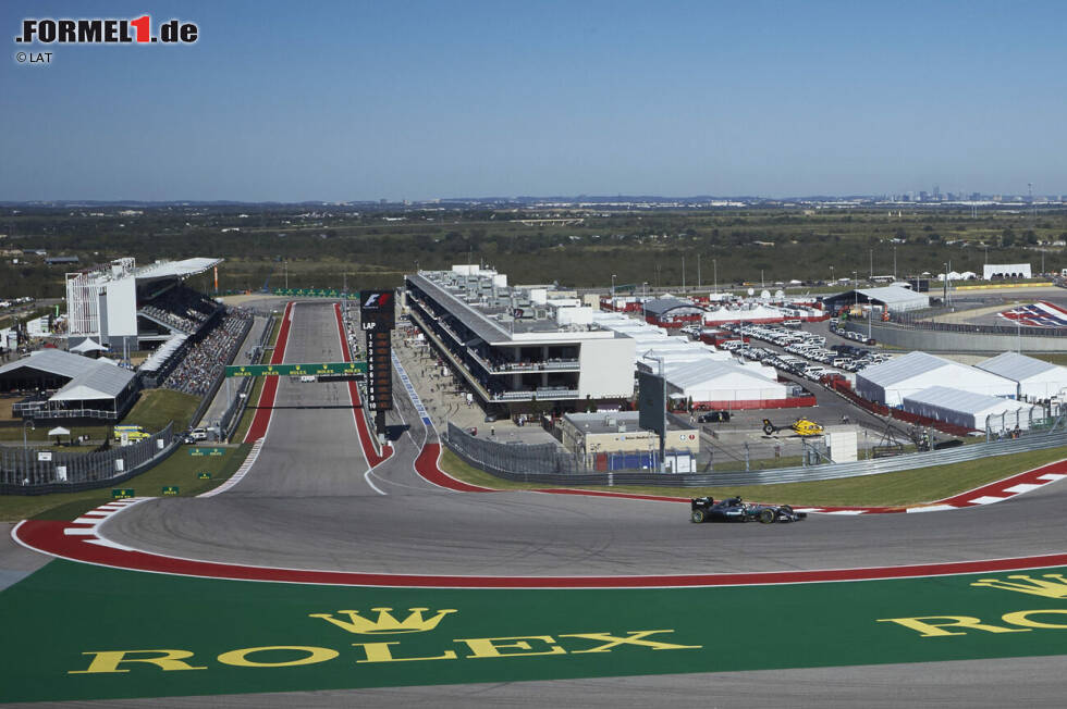 Foto zur News: Circuit of The Americas (USA): Auch der jüngste Versuch der Formel 1 in den USA ist nicht der ganz große Wurf. Zwar überzeugt der Kurs durch eine hochmoderne Anlage. Auf der Strecke kommt aber nur selten Spannung auf, was unter anderem an den riesigen Auslaufzonen liegt. Fehler werden hier kaum bestraft.